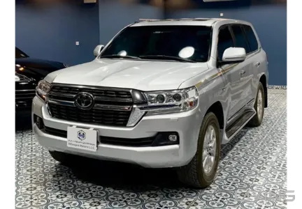 Toyota Land Cruiser VXR 2021
